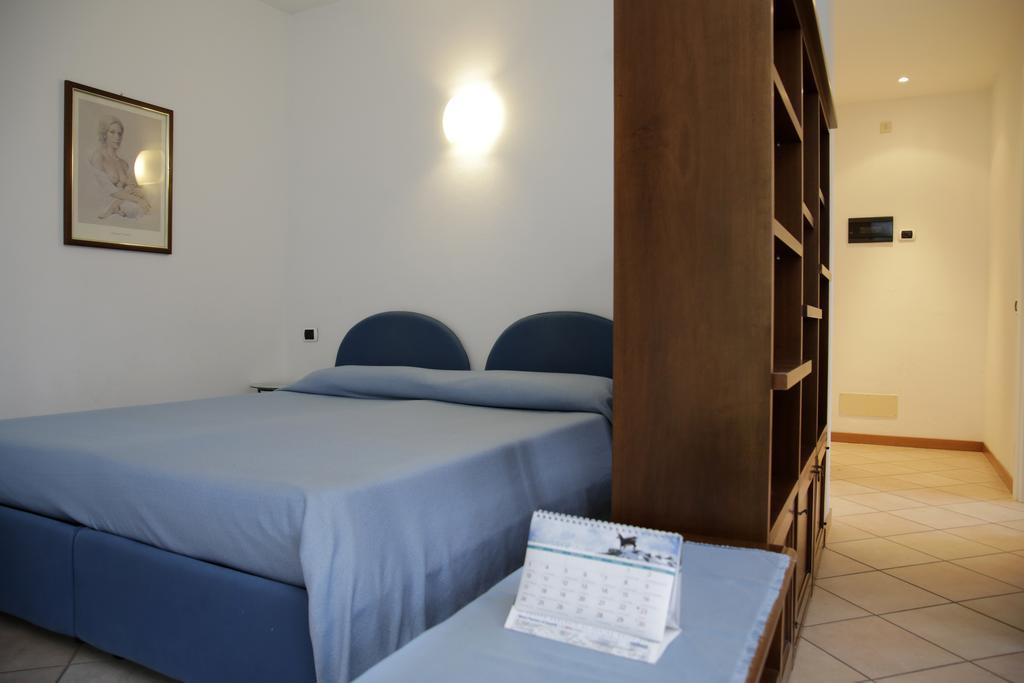 פורלצה Residence Antico Crotto חדר תמונה
